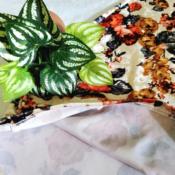 Mind Code Floral Velvet Off Shoulder Dress - Picture 5 of 6